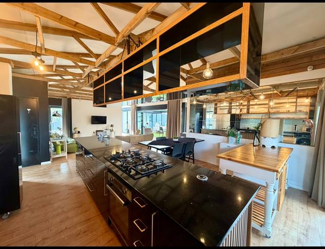4 BEDROOM HOUSE FOR SALE IN MEER EN SEE